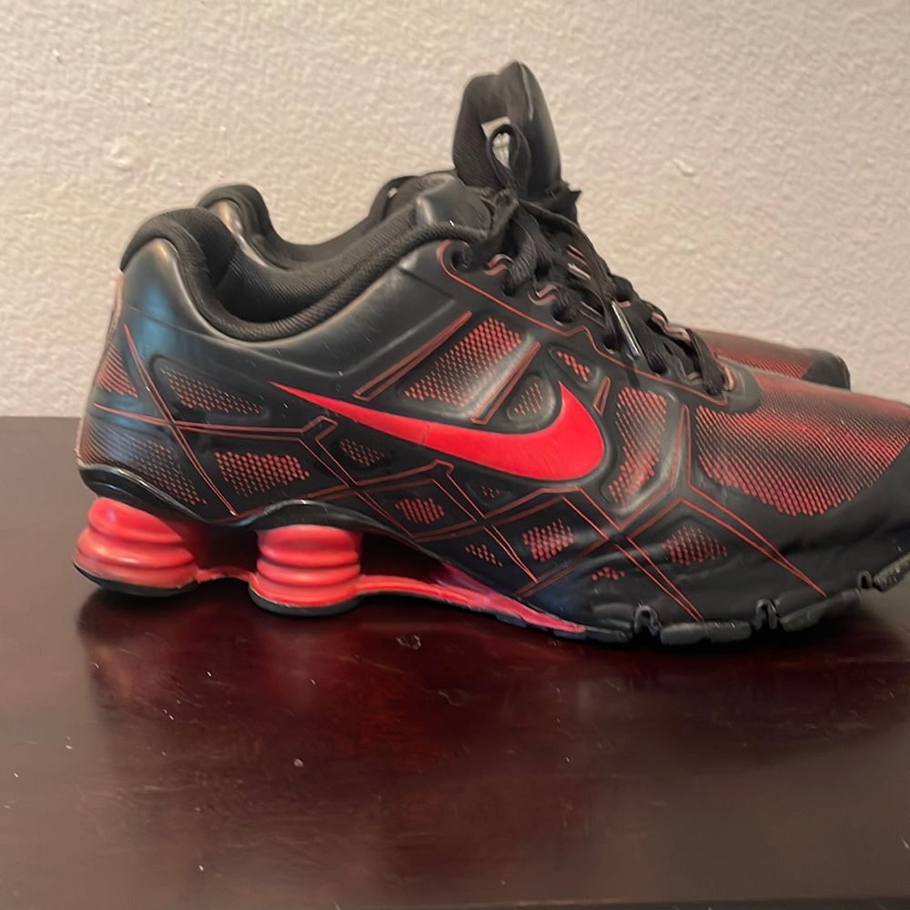 Nike Shox Turbo Xll Size 9.5